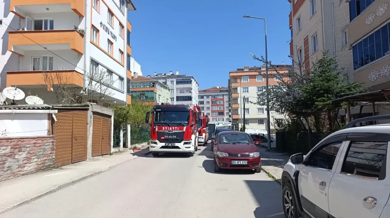 Dairenin mutfağında çıkan yangın söndürüldü